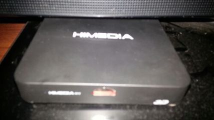 海美迪芒果嗨Q Q12双核网络电视机顶盒 为何外壳与京东外包装不一致？